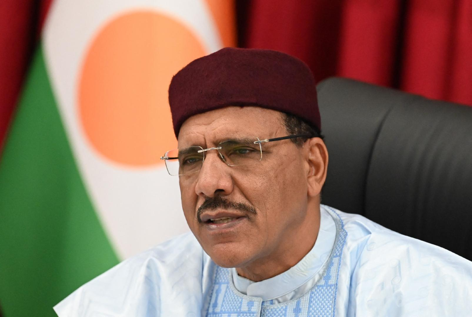 Niger : les avocats du président déchu Bazoum réclament sa libération immédiate 