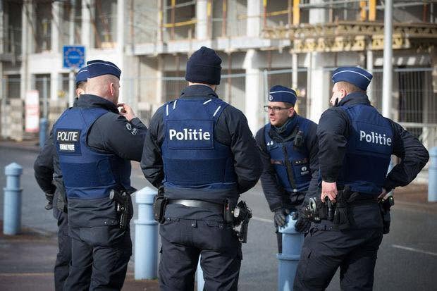 Les médias belges : saisie de 8 millions d’euros et arrestation de 6 personnes dans une vaste affaire de blanchiment d’argent